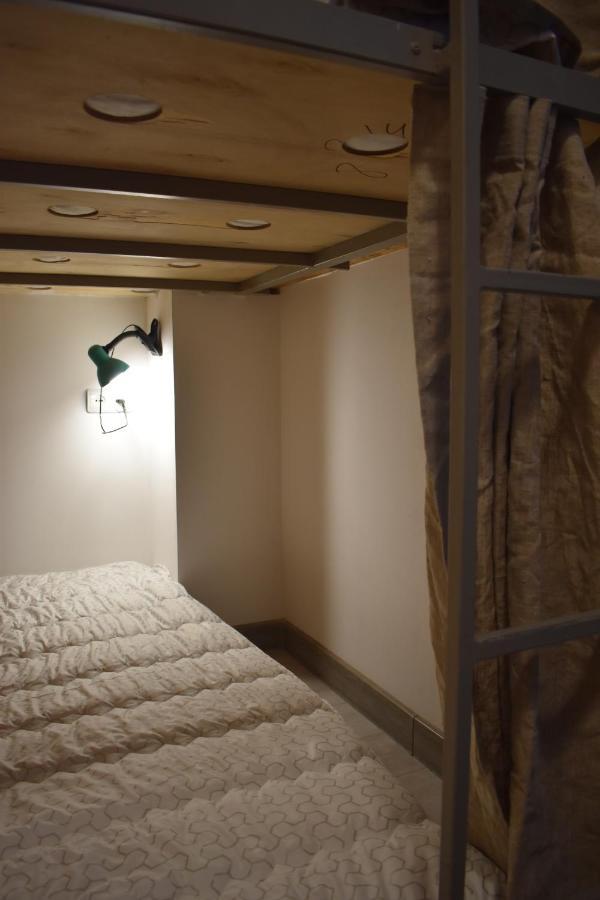 SLEEP STUDIO HOSTEL Ladies Only Женский Хостел Ереван Экстерьер фото