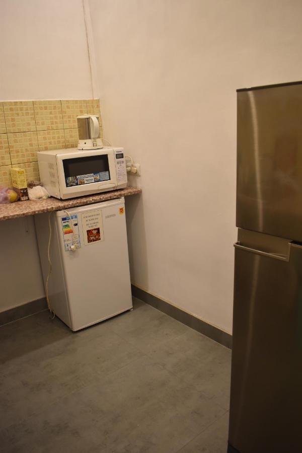 SLEEP STUDIO HOSTEL Ladies Only Женский Хостел Ереван Экстерьер фото