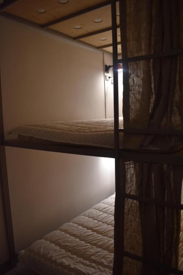 SLEEP STUDIO HOSTEL Ladies Only Женский Хостел Ереван Экстерьер фото