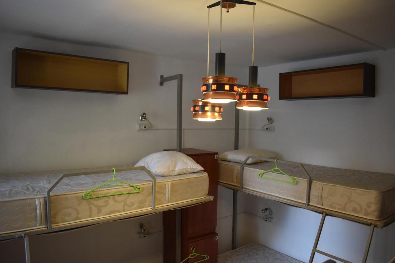 SLEEP STUDIO HOSTEL Ladies Only Женский Хостел Ереван Экстерьер фото