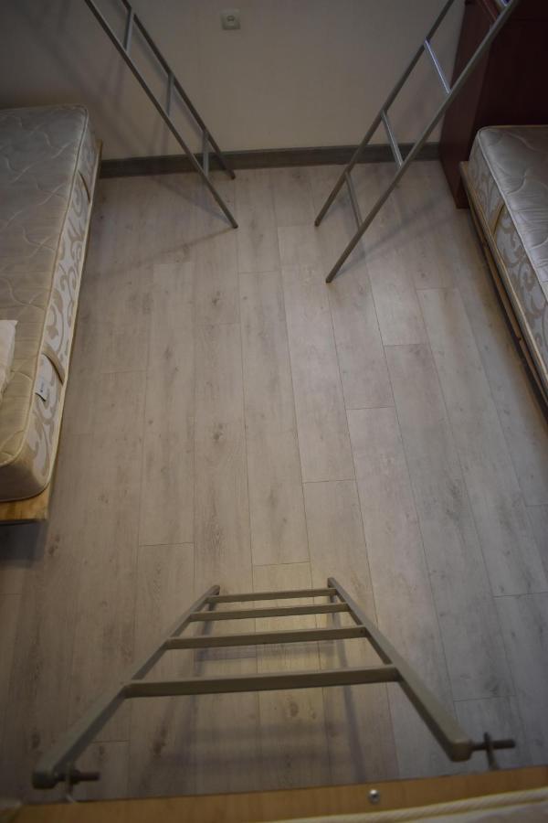 SLEEP STUDIO HOSTEL Ladies Only Женский Хостел Ереван Экстерьер фото